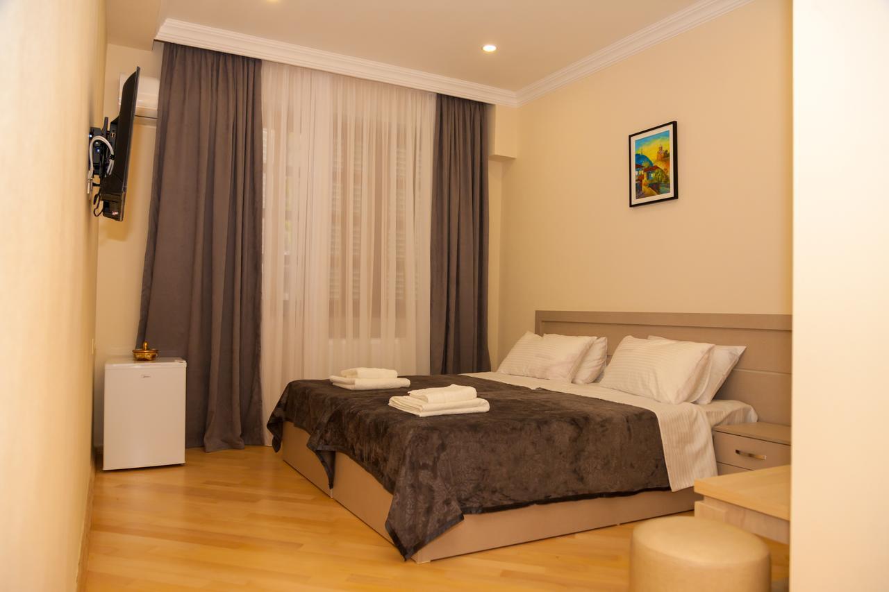 Holiday Rooms Тбілісі Екстер'єр фото