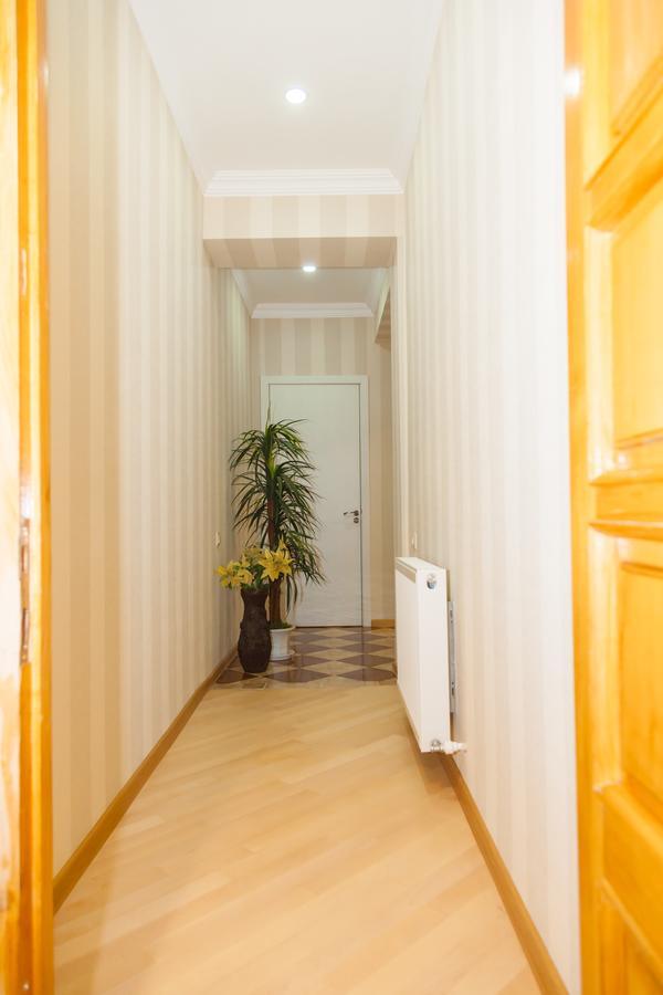 Holiday Rooms Тбілісі Екстер'єр фото