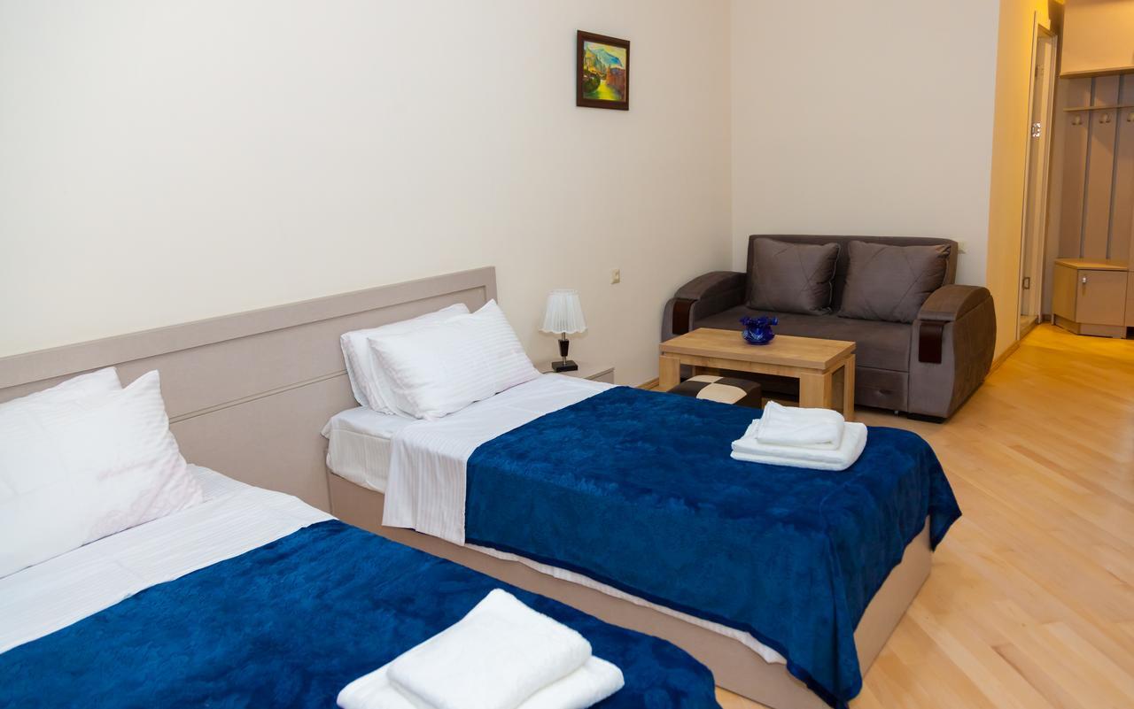 Holiday Rooms Тбілісі Екстер'єр фото